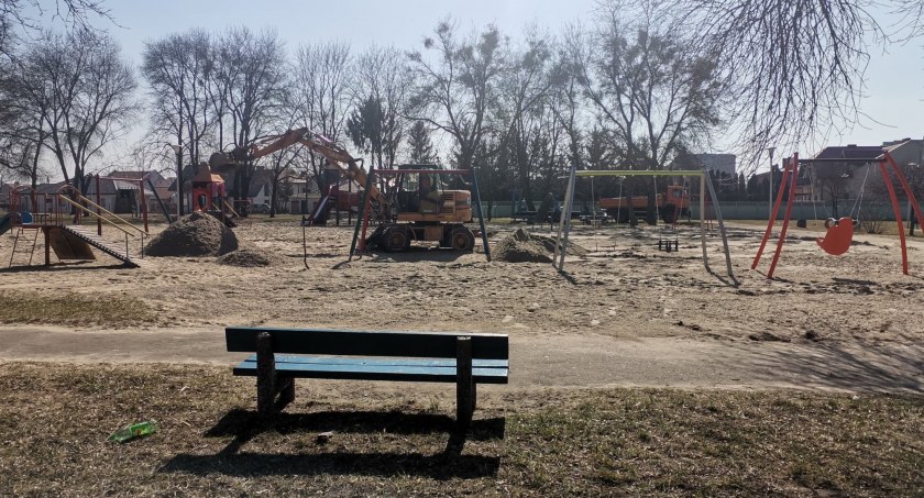 Ogródek jordanowski w Sochaczewie jak park Bajka w Błoniu?