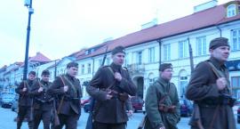 Defilada w Płocku z okazji Święta Niepodległości 11.11.07 i zapowiedzi.