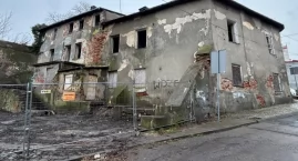 Kamienica przy Farnej - wiemy, co dzieje się z zabytkiem 