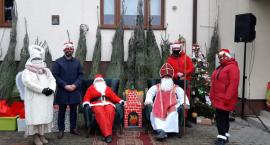 Wójt gminy Rybno wraz GBP  zaprasza na spotkanie z Mikołajem. Będą prezenty, choinki i wiele innych atrakcji.
