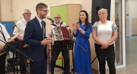 Gmina Rybno: Wyjątkowy koncert z okazji Dnia Matki pod hasłem „Melodie prosto z serca” 