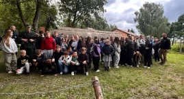 Młodzież odkrywała historię ukrytą w schronach - żyw&hellip;