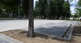 Nowy parking przy ZS CKP w Sochaczewie 