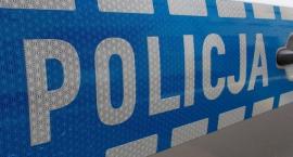 Policjanci ratują bezdomnego