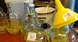 Policja w przydomowej bimbrowni