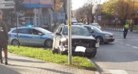 Uwaga! Zderzenie aut na skrzyżowaniu ul. Warszawskiej i 600- lecia 
