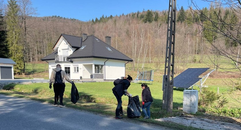 W Bystrej Podhalański i Sidzinie także sprzątano na całego 