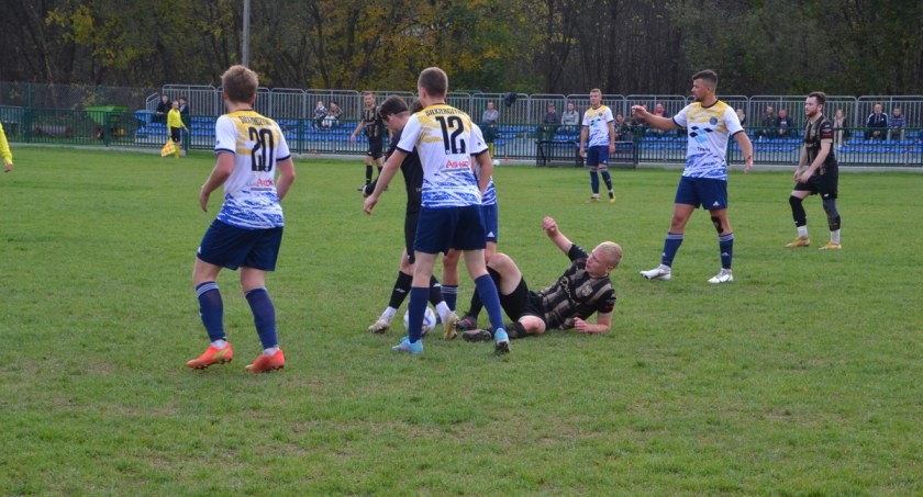 Piłkarska środa: Podbudka Jordanów, pobudka