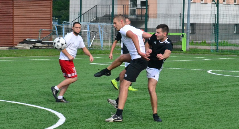 Seria meczów o podwójną stawkę 