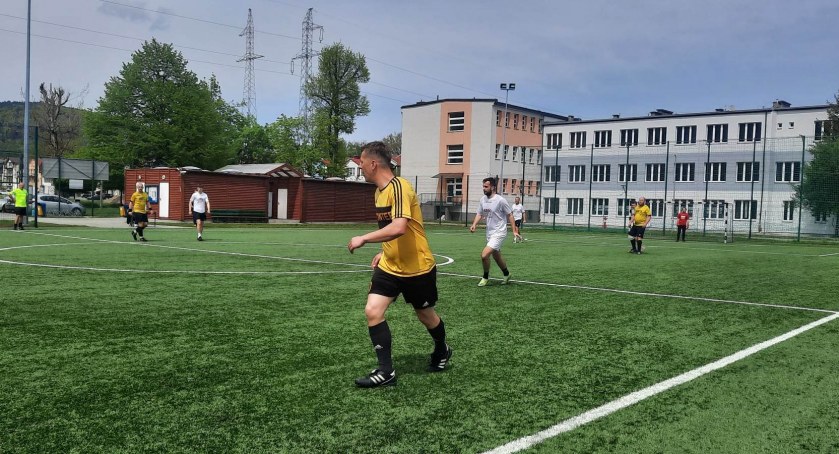 Tabela mocno się spłaszczyła 