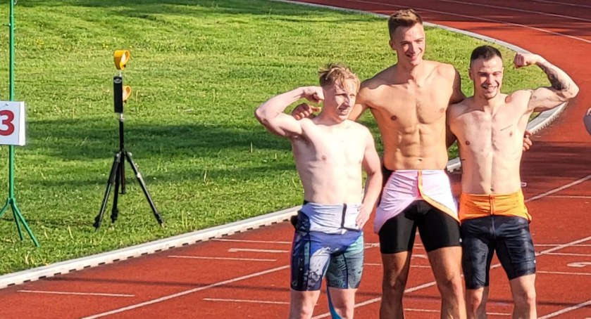 (VIDEO) Kapitalny bieg na 100 metrów i rywalizacja Komańskiego z Pietrusą
