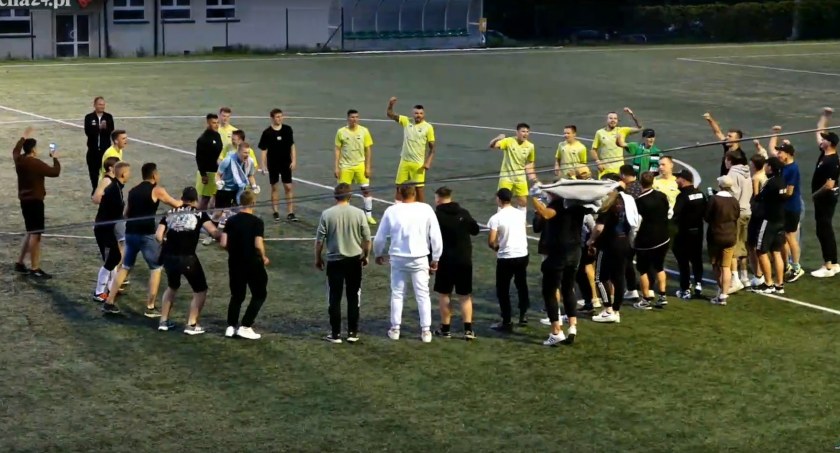(Video) Trenerski dwugłos po derbach Lachy Lachowice-Jałowiec Stryszawa