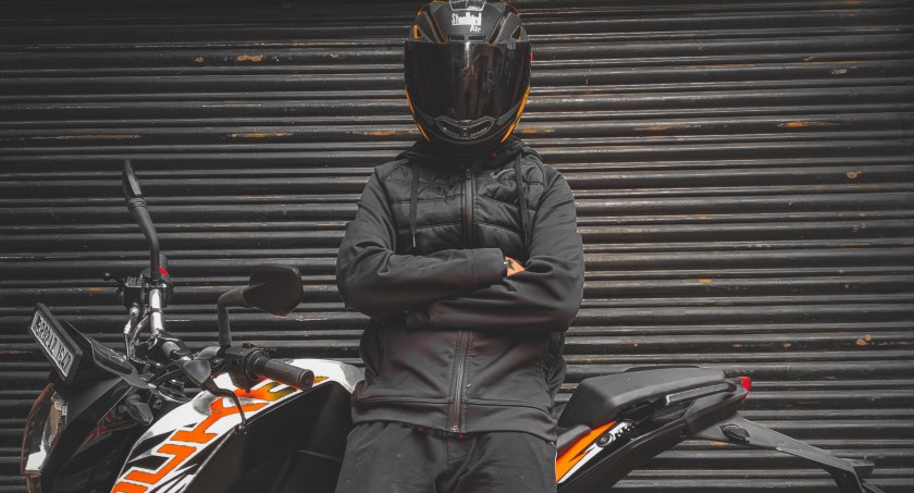 Kurtka motocyklowa - dlaczego warto ją mieć?