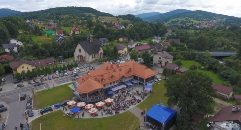 Zabawy, kreatywność i nowe doświadczenia! Zajęcia w Ośrodku Dziedzictwa Kulturowego w Stryszawie czekają na Ciebie!