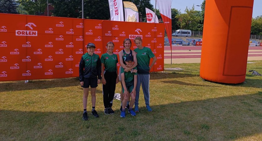Rewelacyjny start w zawodach ogólnopolskich i dwa medale zawodników SKL Sucha Beskidzka Bruno Długosz i Julia Balcer z medalami