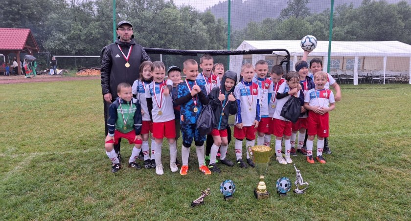 Halniak Maków Podhalański z pucharem i triumfem w Bystra Cup
