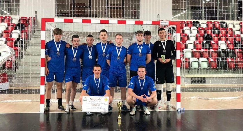 Makowscy lektorzy trzecią siłą Mistrzostw Polski LSO w piłce nożnej halowej