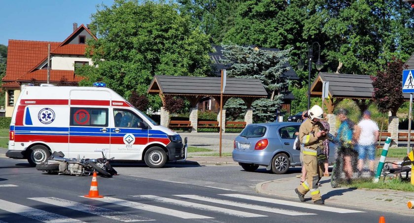 Zawoja: Zderzenie samochodu z motocyklem (Aktualizacja)