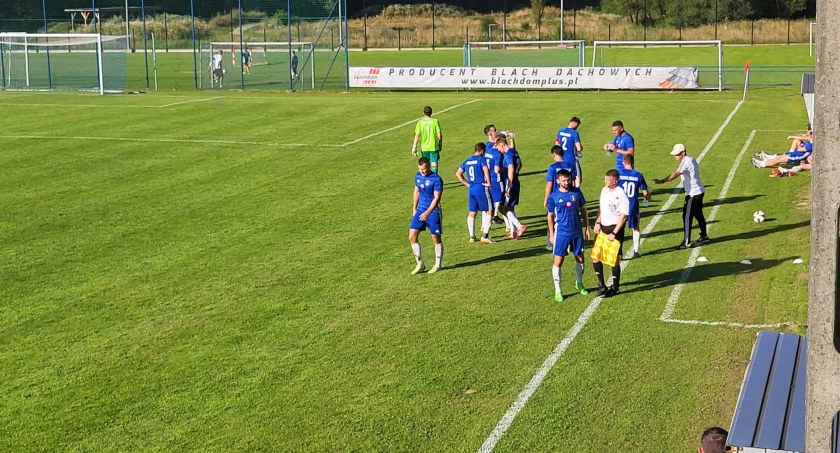 V-LIGA: Samobój na wagę remisu