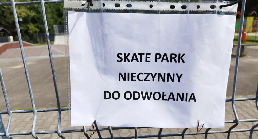 Skatepark w Zawoi „posypał się”. Koszty jego naprawy są ogromne 