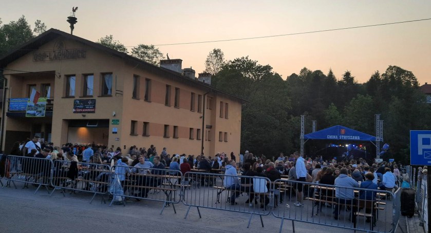 XX DOŻYNKI GMINNE W LACHOWICACH: Święto plonów i wspólnoty!