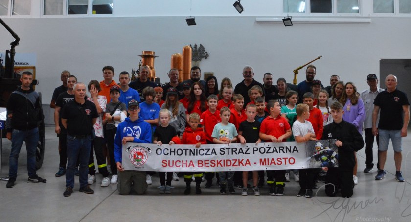Niecodzienna wycieczka OSP Sucha Beskidzka-Miasto: Lotnisko i muzeum
