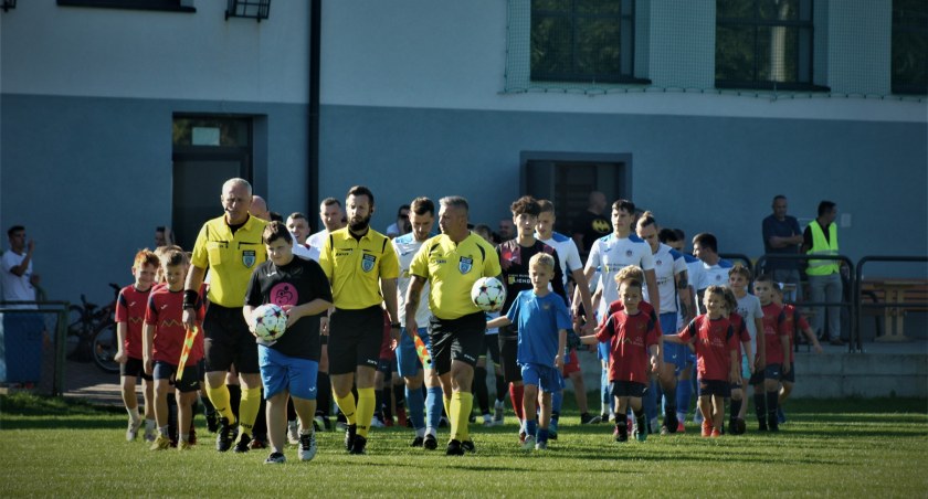 OKRĘGÓWKA CHRZANOWSKA: Emocje w Juszczynie, derby bez rozstrzygnięcia