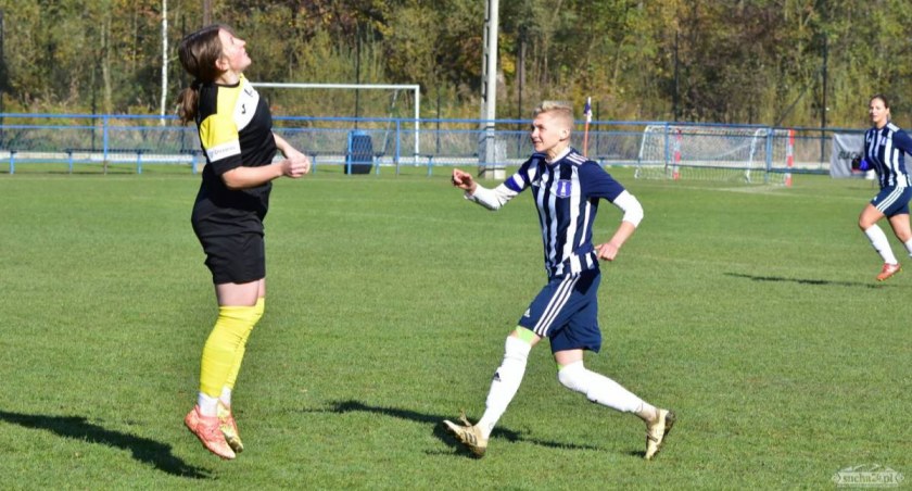IV-LIGA: Jak w kalejdoskopie na meczu Ladies Tempo Białka