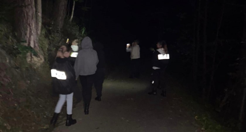 Nocne manewry na Juszczyńskich Polanach 