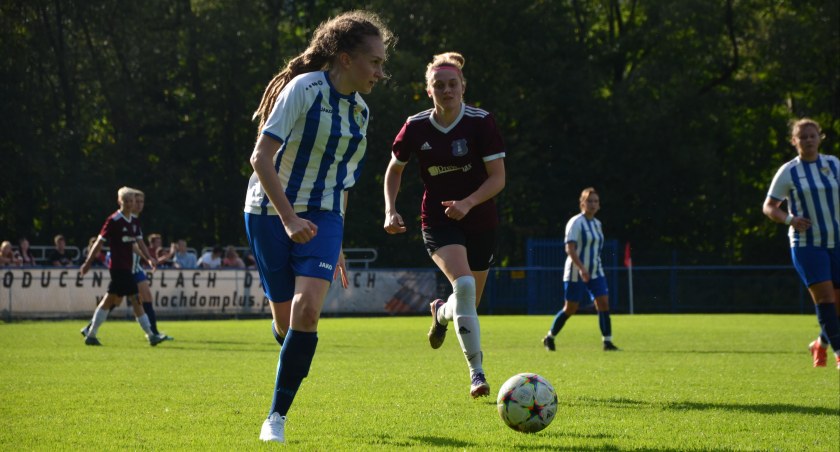 IV-LIGA: Tramwaj? Ladies mówią następny proszę