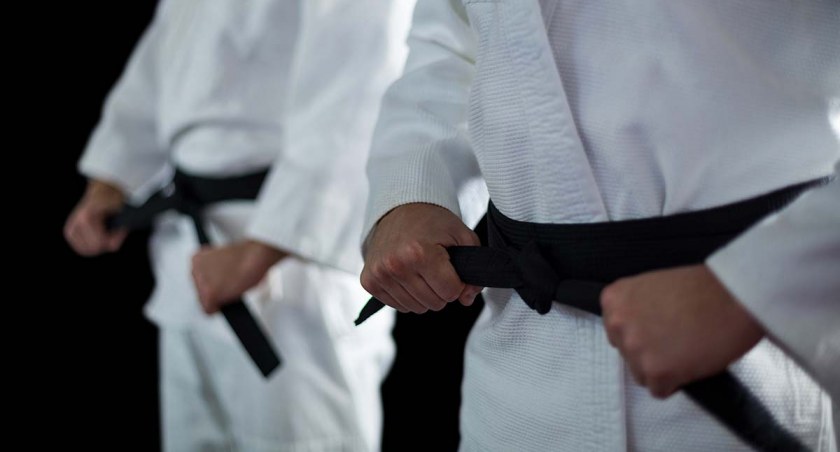 Sztuki walki dla dzieci: jak się przygotować i co trenować? Czy kobudo jest dobre dla dzieci?