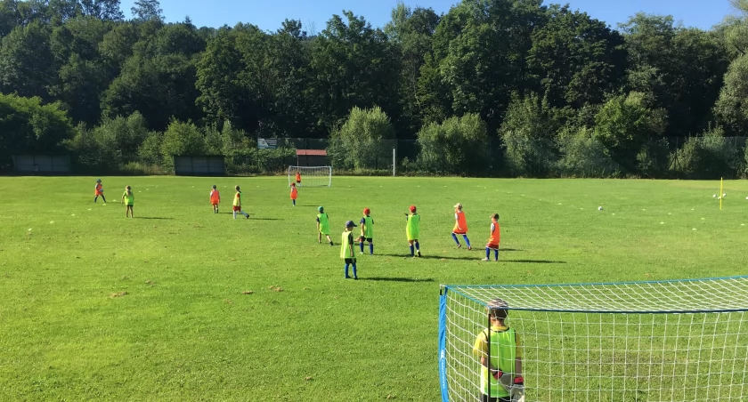 Nowe grupy, nowe wyzwania: Klub Sportowy „Bienia” wobec finansowych wyzwań