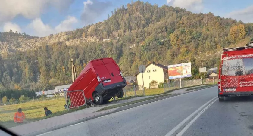 Zepchnęła peugeota z drogi! 