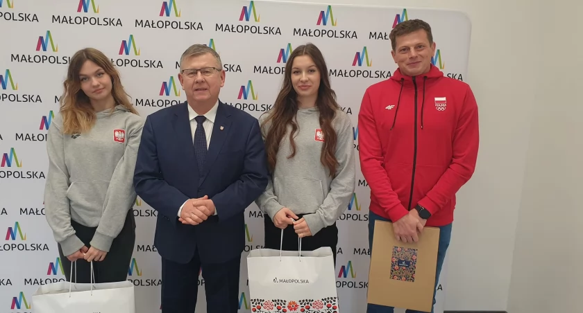 Ewa Wrona i Wiktoria Gracjasz wyróżnione i nagrodzone
