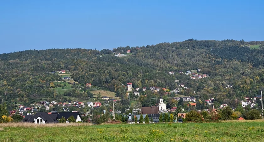 Jesień w pełni, a pogoda jak w lecie! Maków Podhalański wśród rekordzistów 