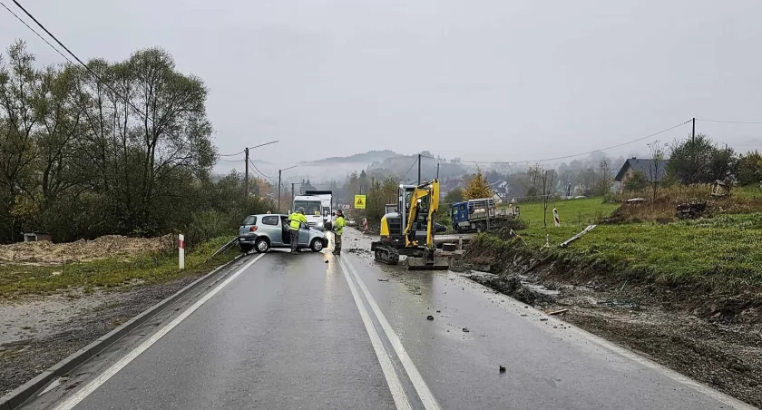 Wypadek w Palczy. Droga wojewódzka zablokowana (Aktualizacja)