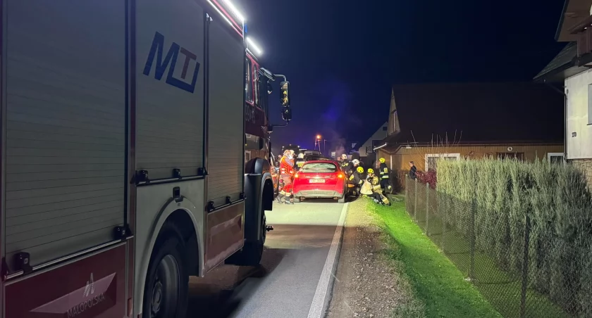 Wypadek w Lipnicy Małej: Pięć osób rannych, dziecko przetransportowane do szpitala