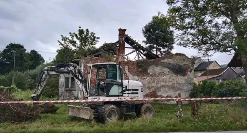 Apel o pomoc w sprawie kradzieży – poszukiwane nagrania z kamer samochodowych