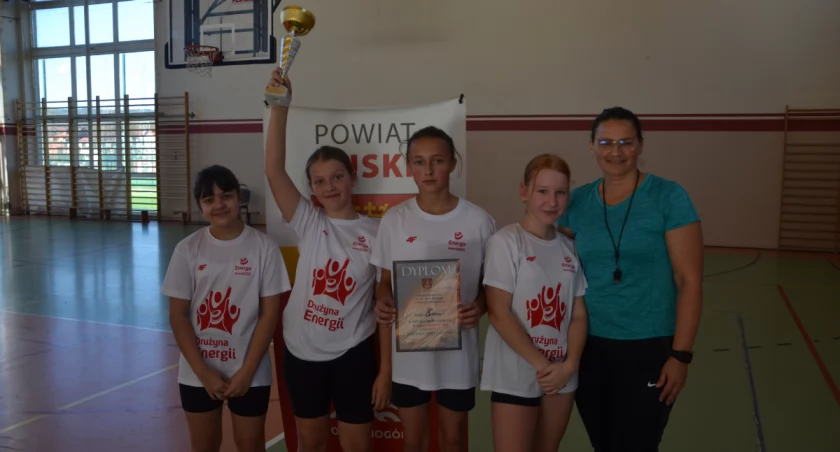 Dwutakt Moniki Migas na wagę mistrzostwa powiatu dla Bystrej Podhalańskiej