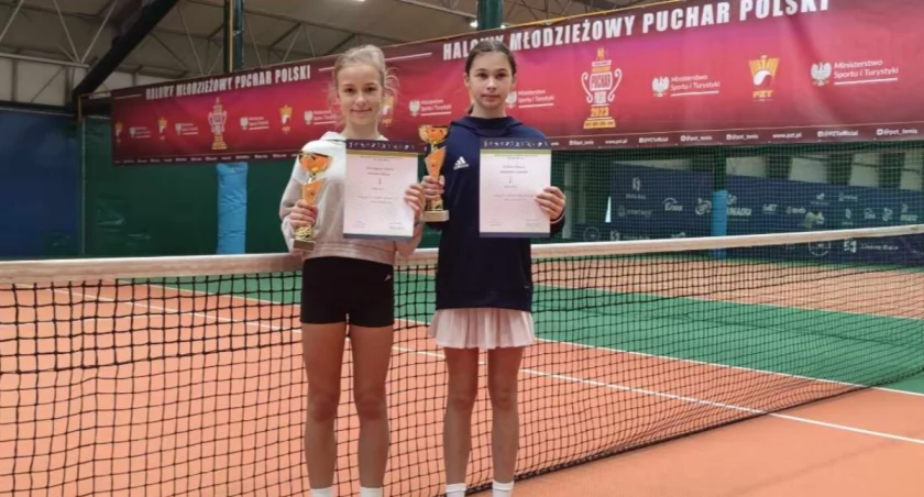 Kasia Listwan wygrywa w deblu z Nataszą Kleszcz dwa ogólnopolskie turnieje