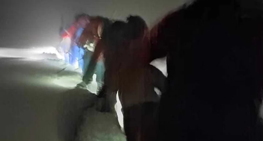 Zagubieni na Babiej Górze: Para ratowana przez GOPR