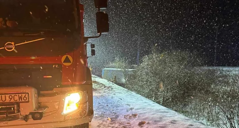 Nocna Kolizja w Zembrzycach: Kierowca z nieważnym prawem jazdy 