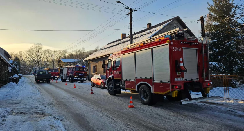 Lachowice: Pożar w centrum wioski 