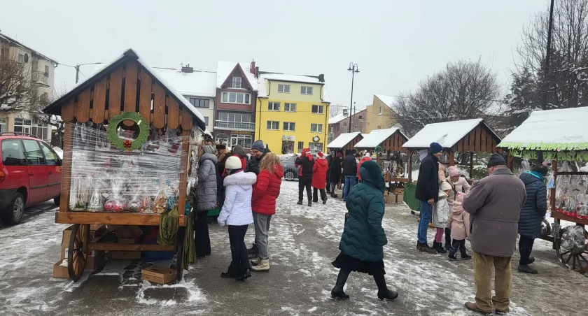 (Video) Trwa drugi Bożonarodzeniowy Kiermasz w Jordanowie