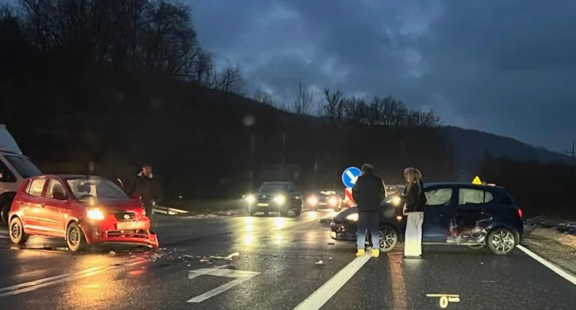 Zembrzyce: Poranna kolizja na feralnym skrzyżowaniu