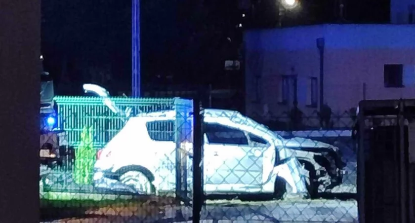Po alkoholu wjechał w płot 