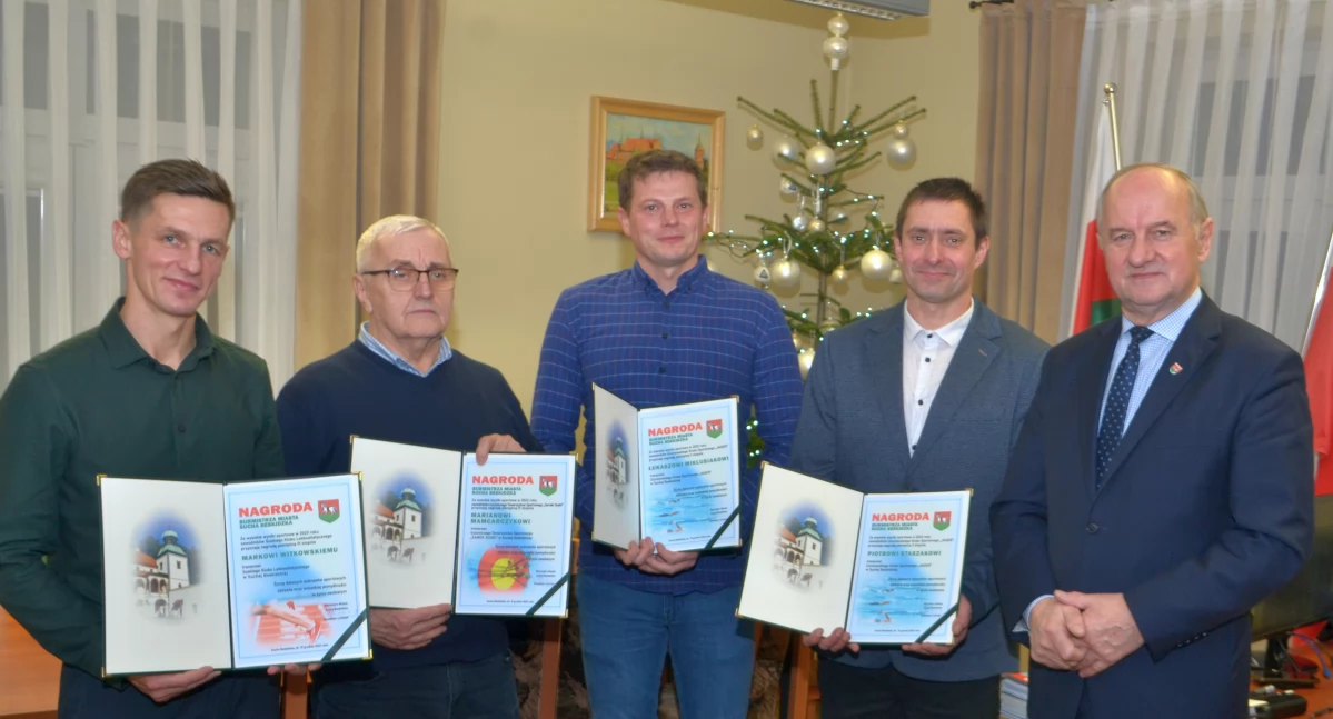 Burmistrz nagrodził trenerów 