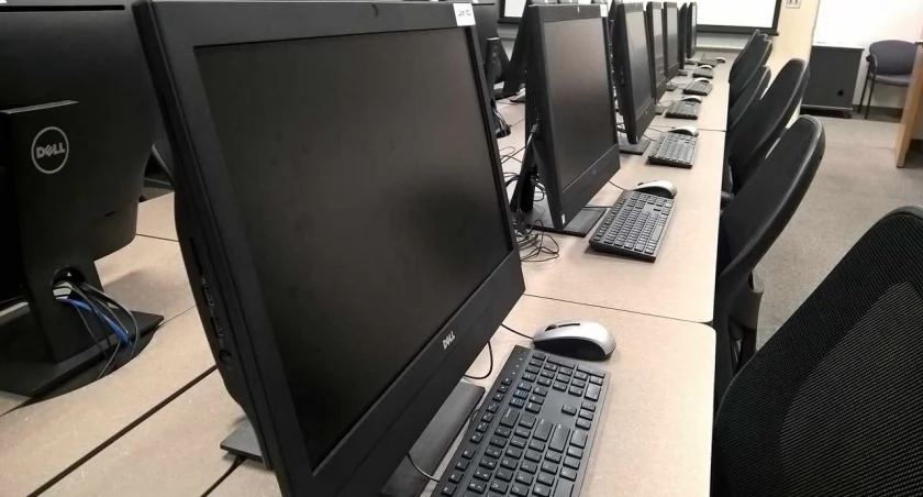 Stres i niepewność uczniów po nieprawidłowościach w wyświetlaniu wyników egzaminów zawodowych