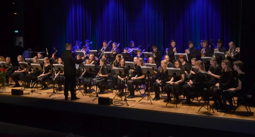 Zaproszenie na Koncert Karnawałowy w Suchej Beskidzkiej