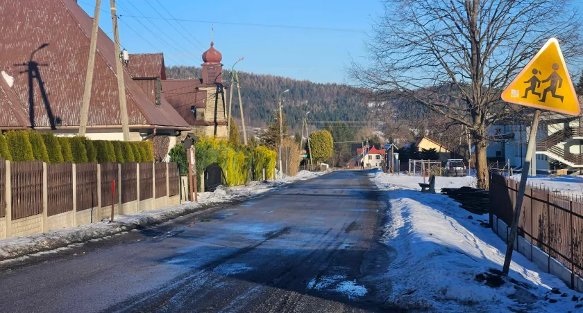 Czekają na obiecany remont drogi i czyszczenie rowów 